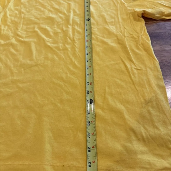 Nike Mens Just Do It Swoosh LS T-shirt Large FD6652 728 Yellow New With Tags - Picture 6 of 7